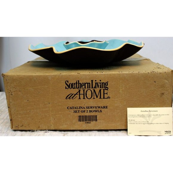 NEW Southern Living at Home Catalina Serveware 2 bowls 2 tone Blue Chips and Dip - Picture 1 of 16